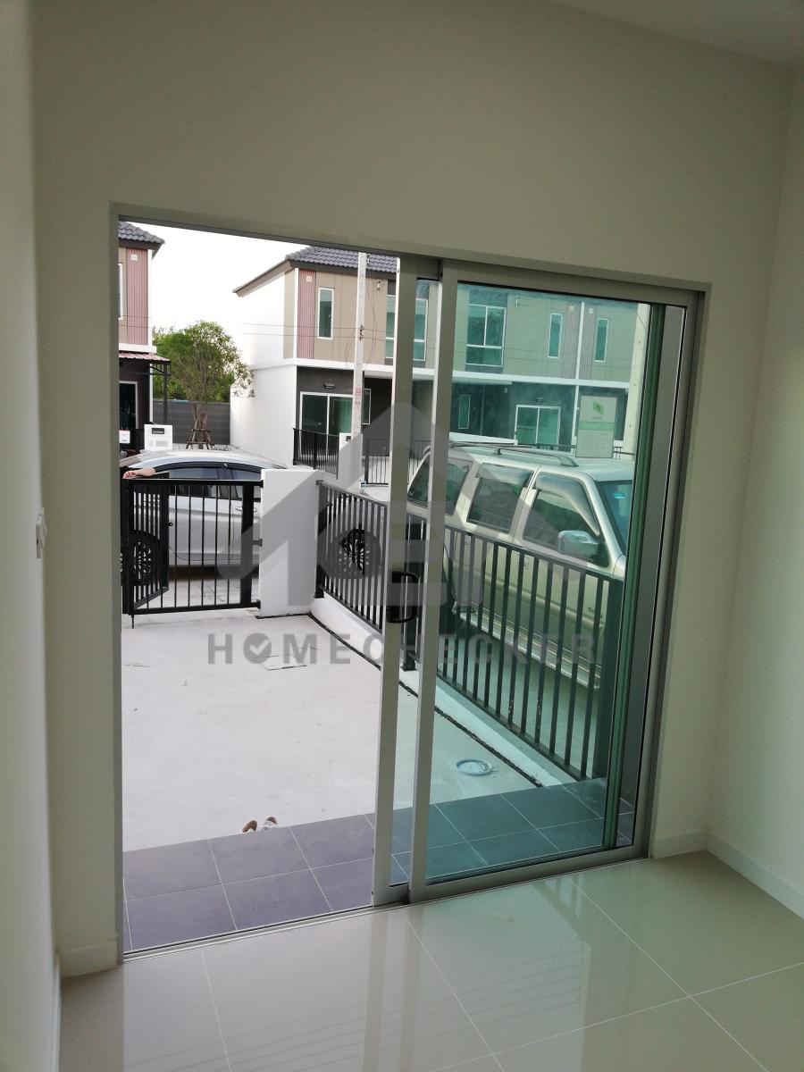 งานห้องโถง ห้องนั่งเล่น