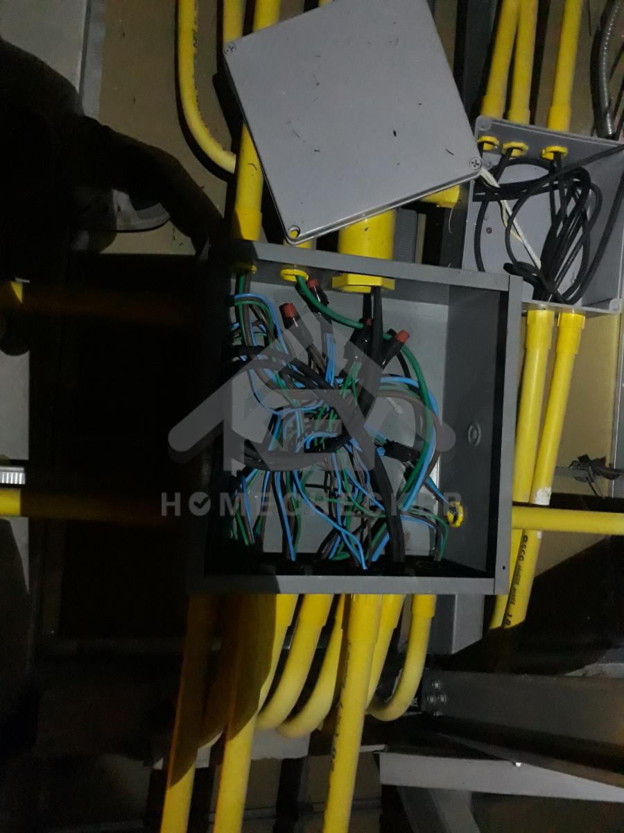 งานตรวจสอบหลังคา