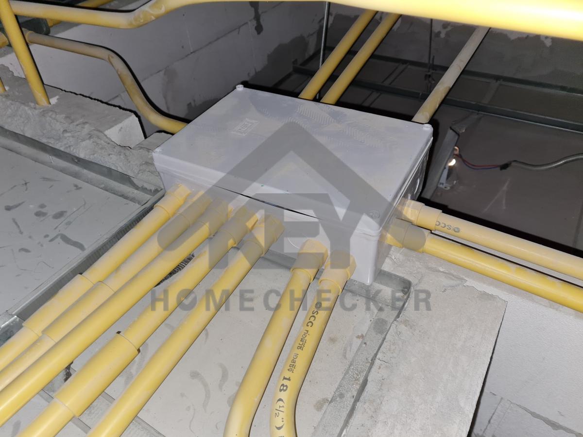 งานตรวจสอบหลังคา