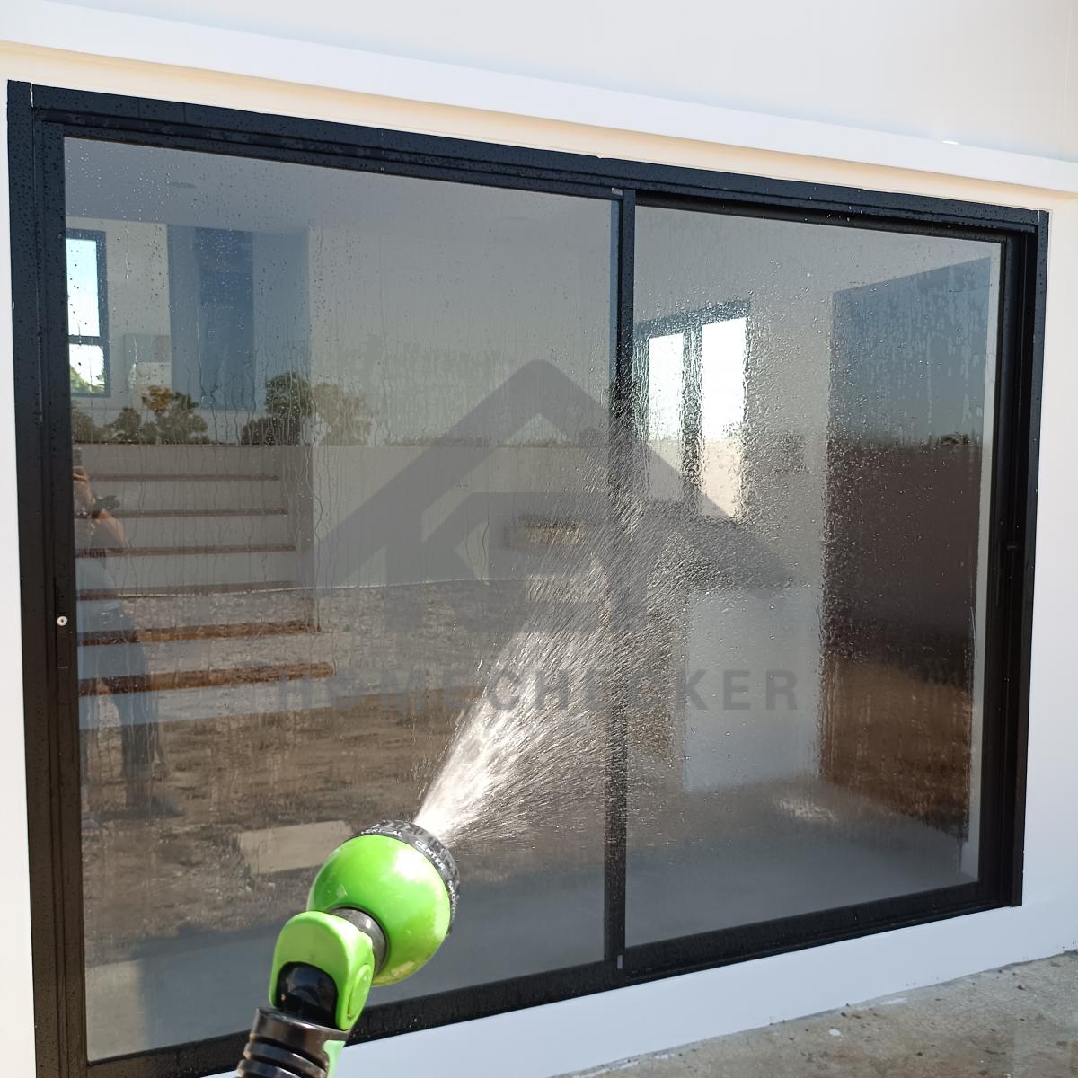 งานเทสน้ำ ประตูหน้าต่าง