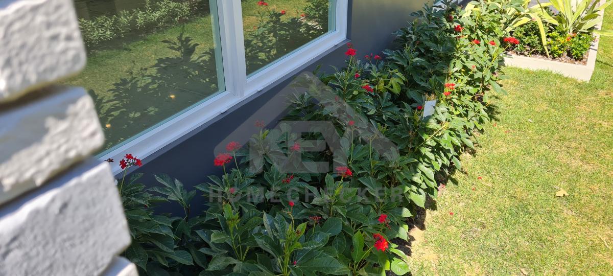 งานภูมิทัศน์และพื้นที่ภายนอกบ้าน