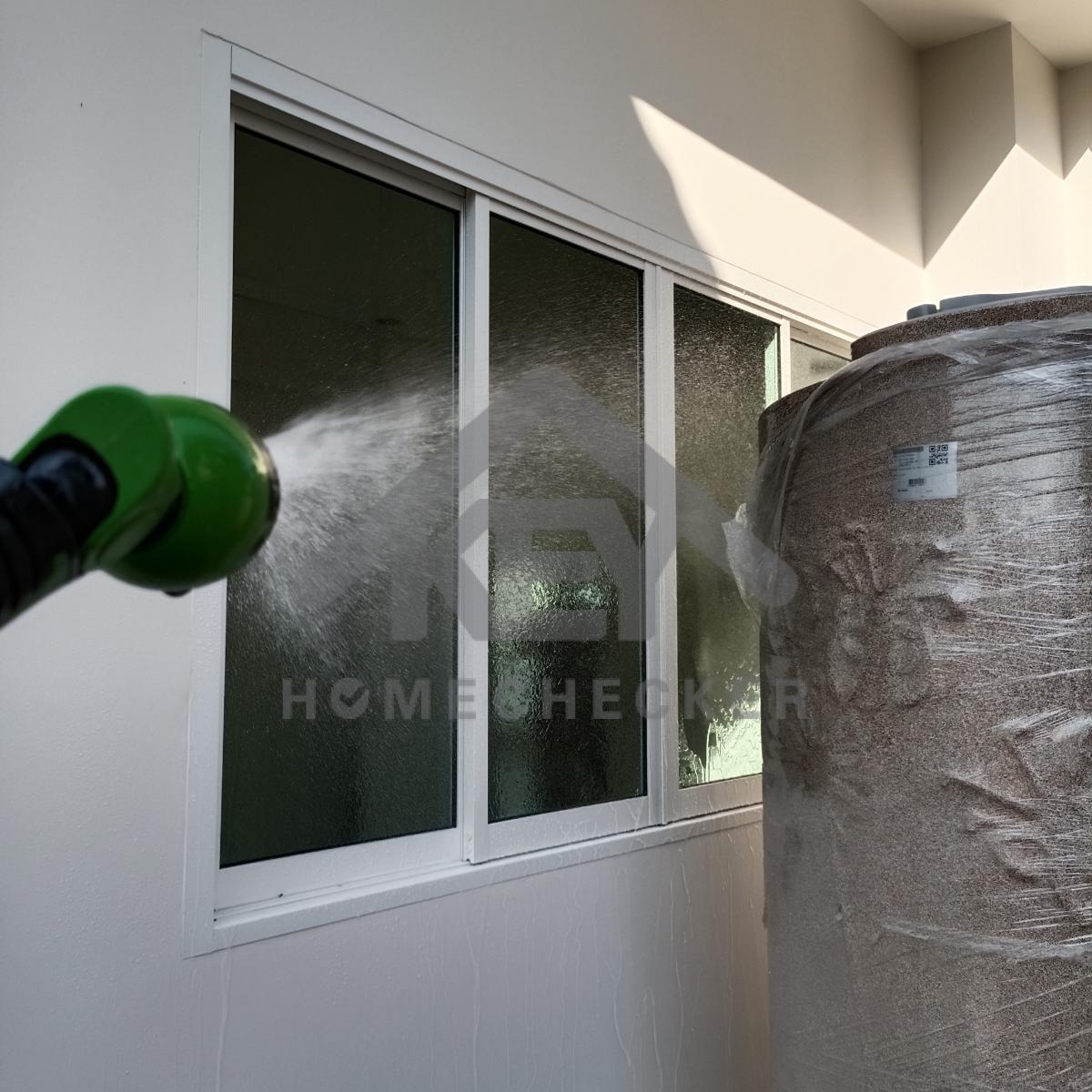 งานเทสน้ำ ประตูหน้าต่าง