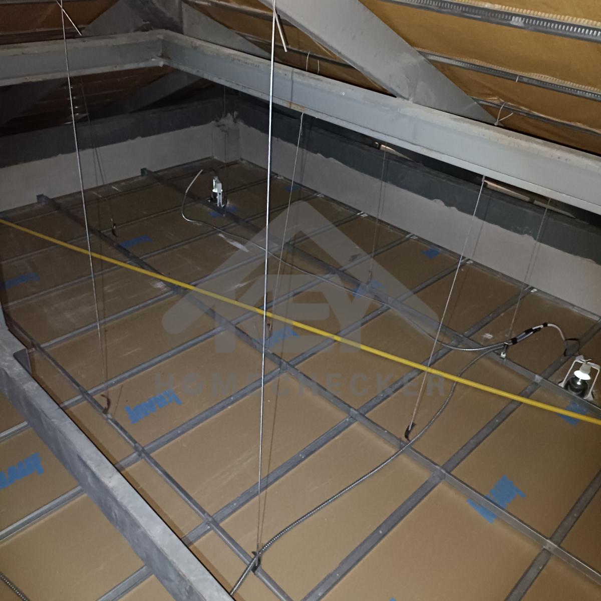 งานตรวจสอบหลังคา