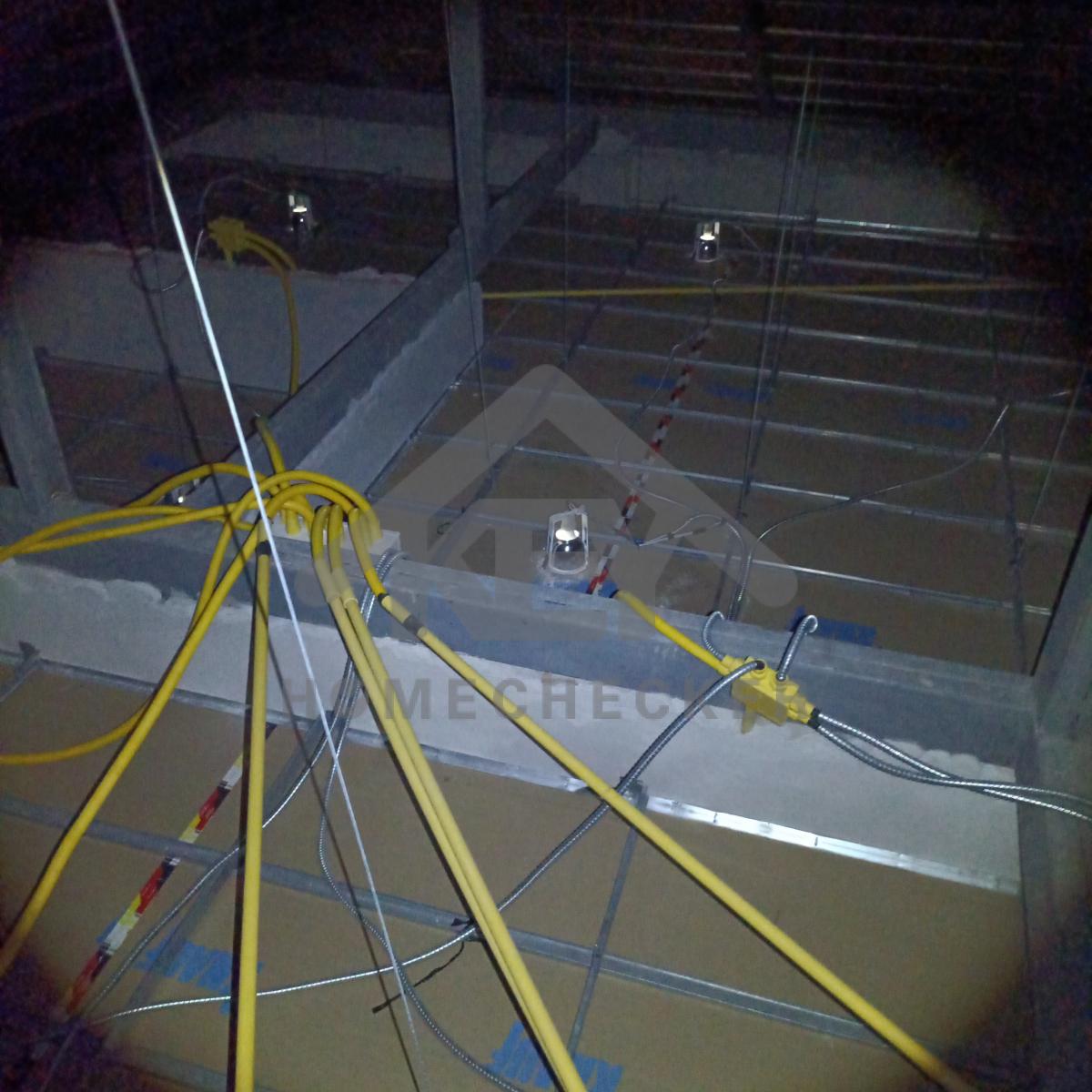 งานตรวจสอบหลังคา