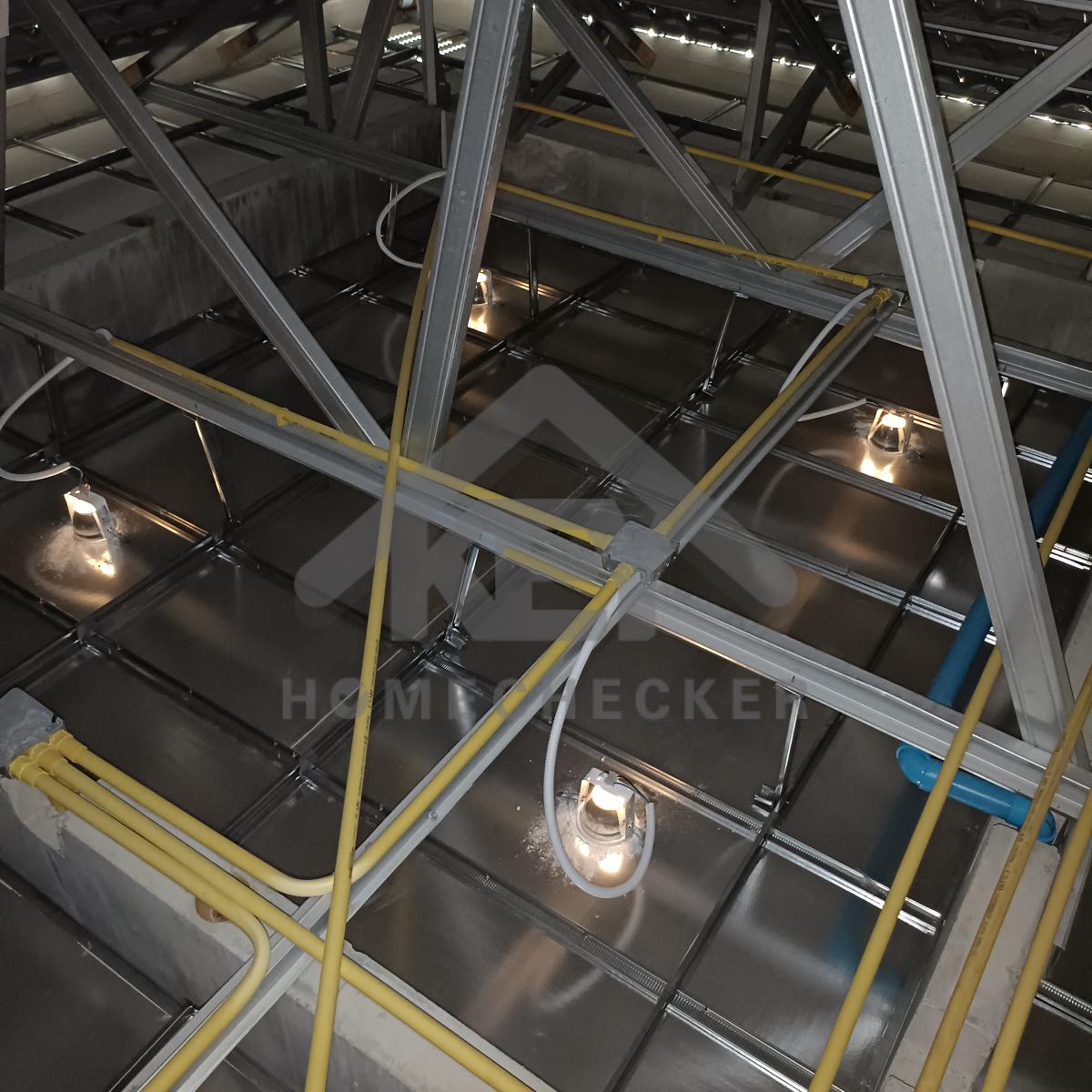 งานตรวจสอบหลังคา