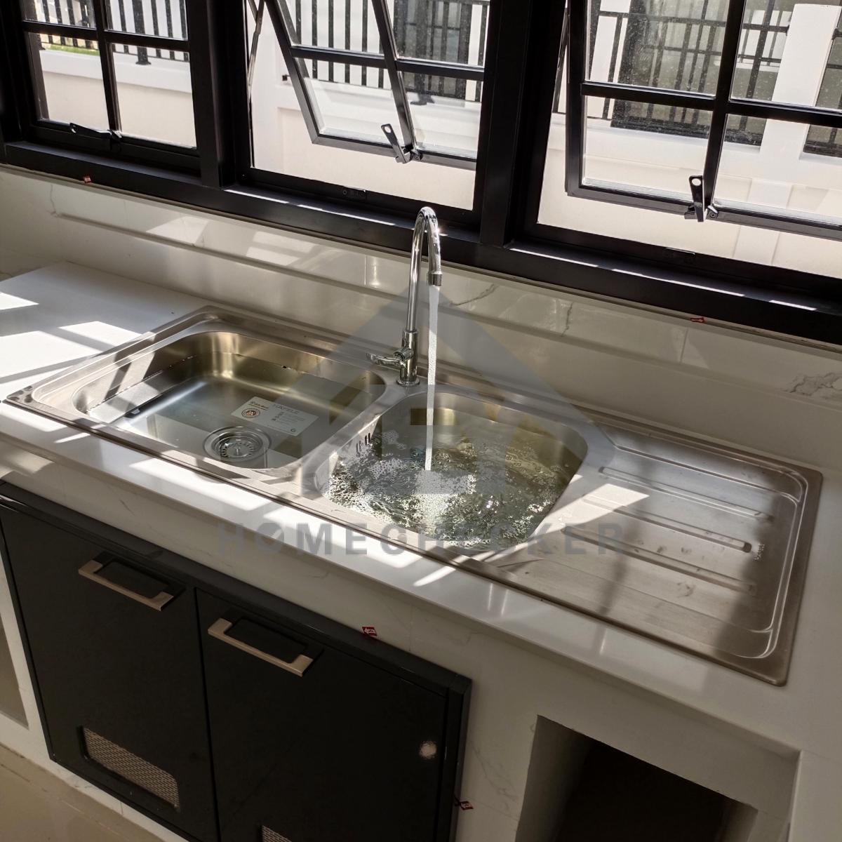 งานห้องครัวชั้น 1