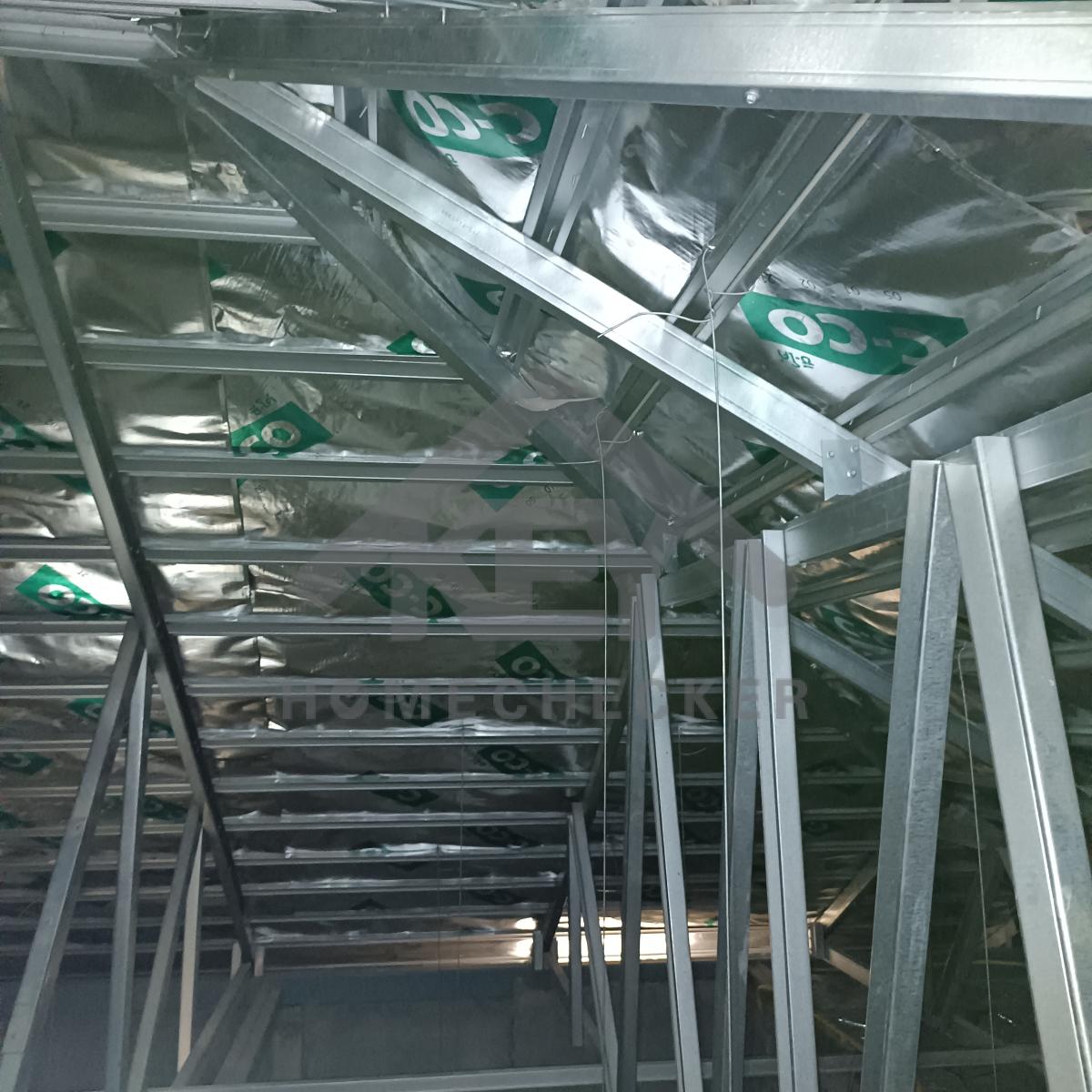 งานตรวจสอบหลังคา