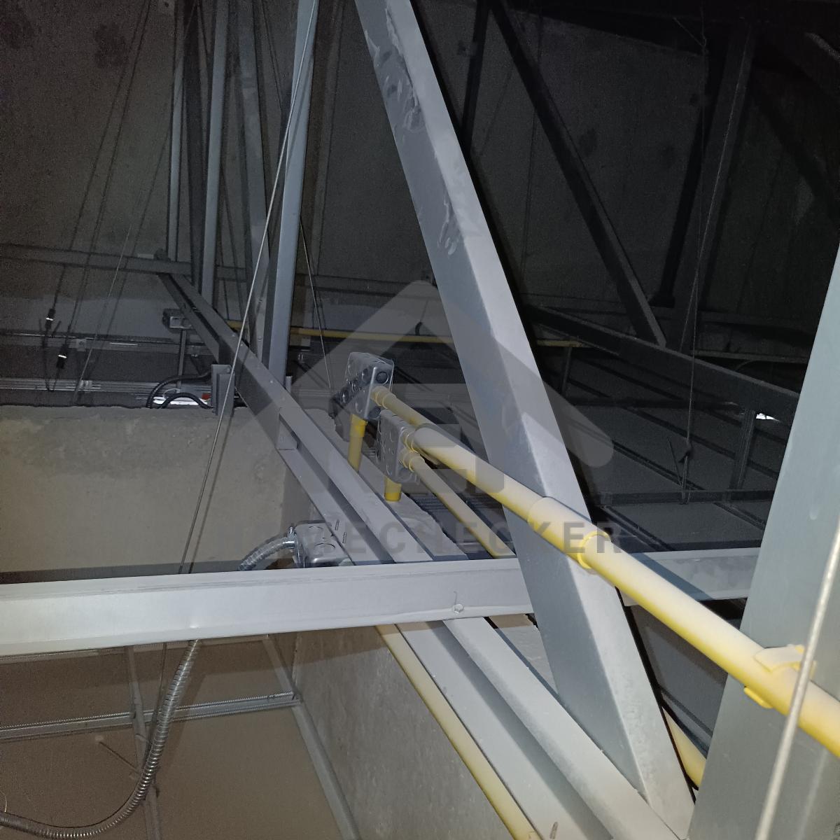 งานตรวจสอบหลังคา