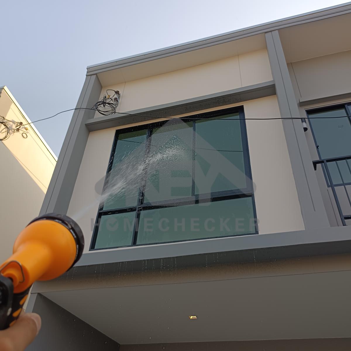 งานเทสน้ำ ประตูหน้าต่าง