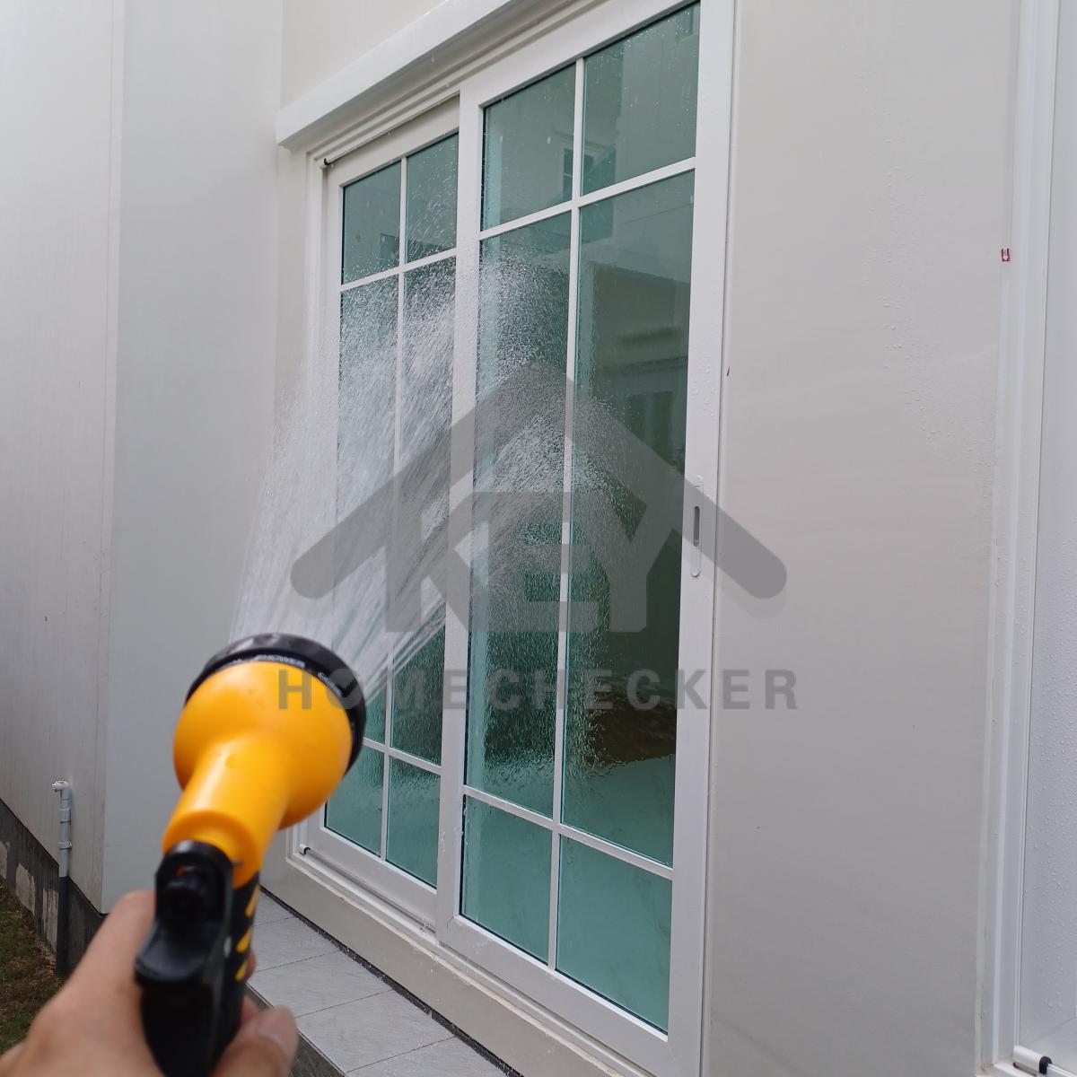 งานเทสน้ำ ประตูหน้าต่าง