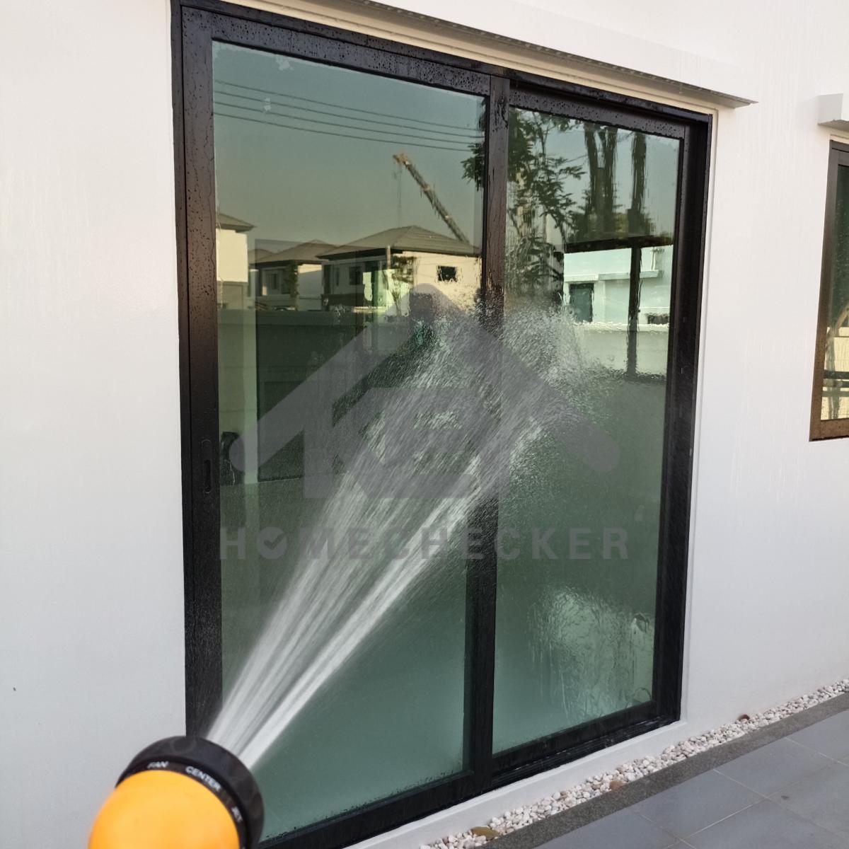 งานเทสน้ำ ประตูหน้าต่าง