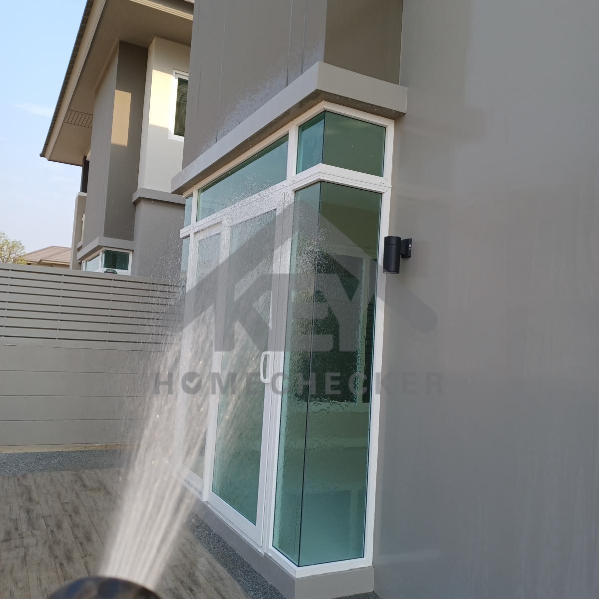 งานเทสน้ำ ประตูหน้าต่าง