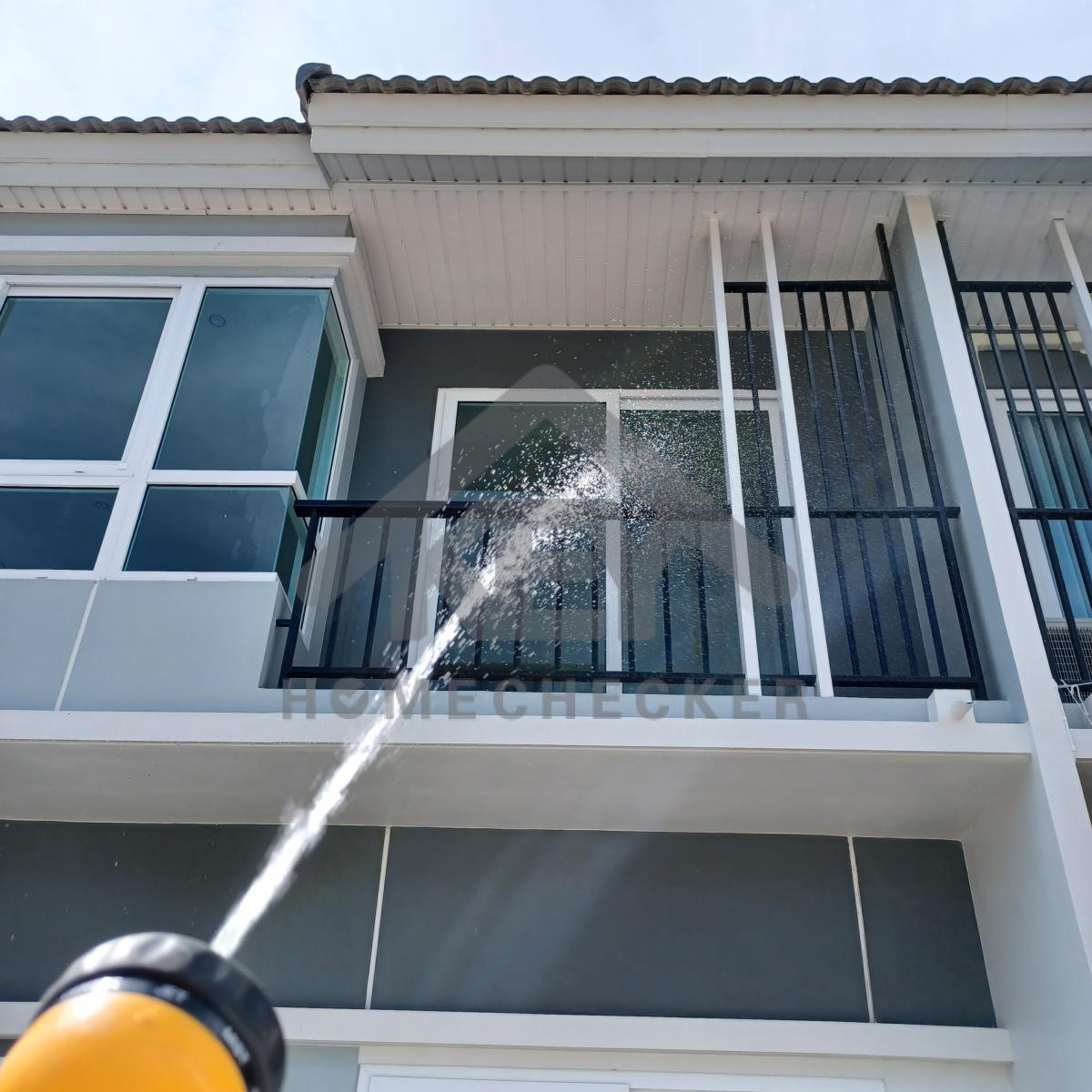 งานเทสน้ำ ประตูหน้าต่าง