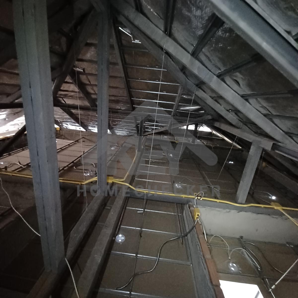 งานตรวจสอบหลังคา