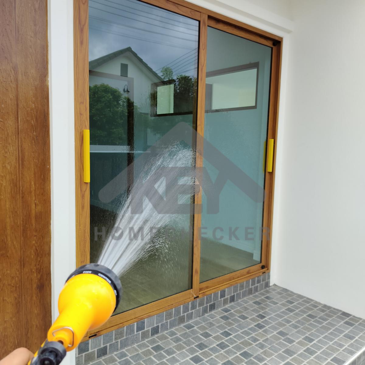 งานเทสน้ำ ประตูหน้าต่าง