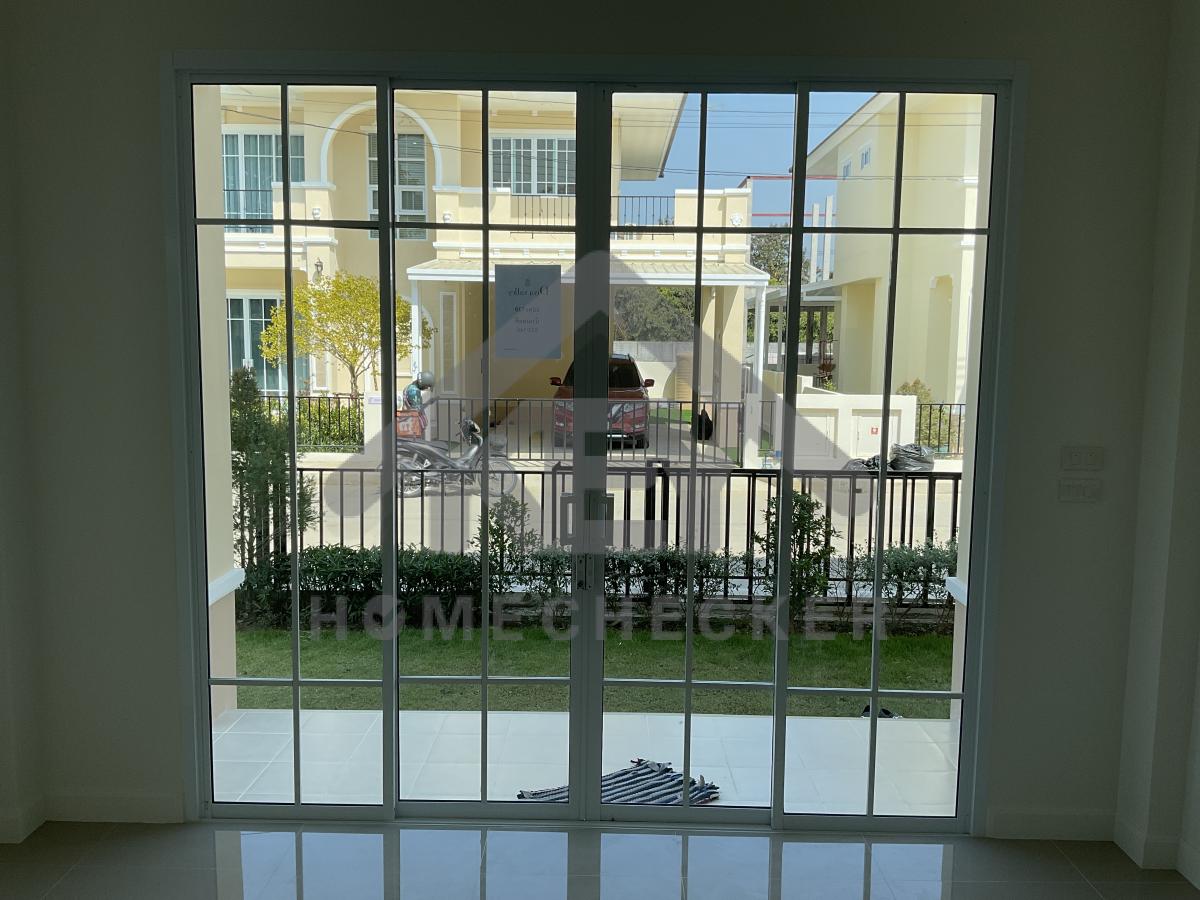 งานห้องโถง ห้องนั่งเล่น