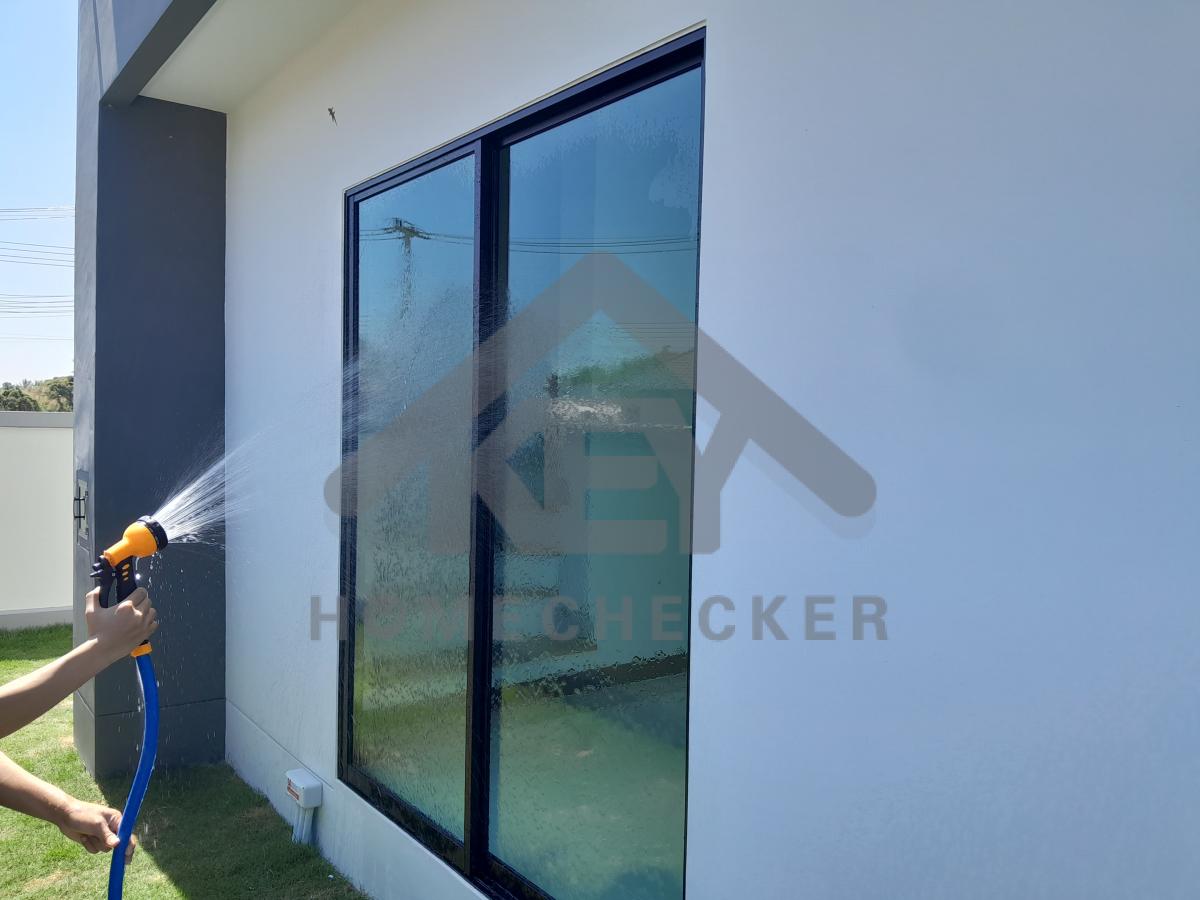 งานเทสน้ำ ประตูหน้าต่าง