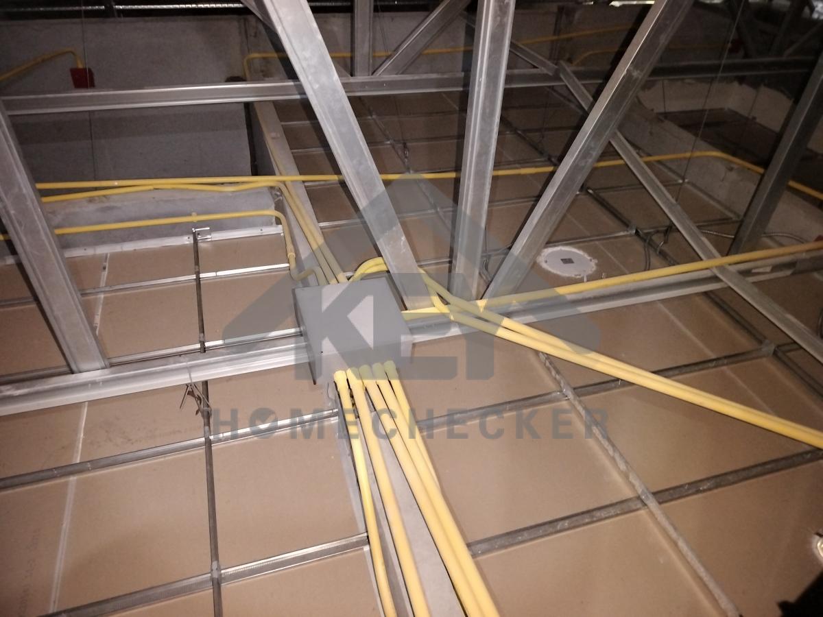 งานตรวจสอบหลังคา