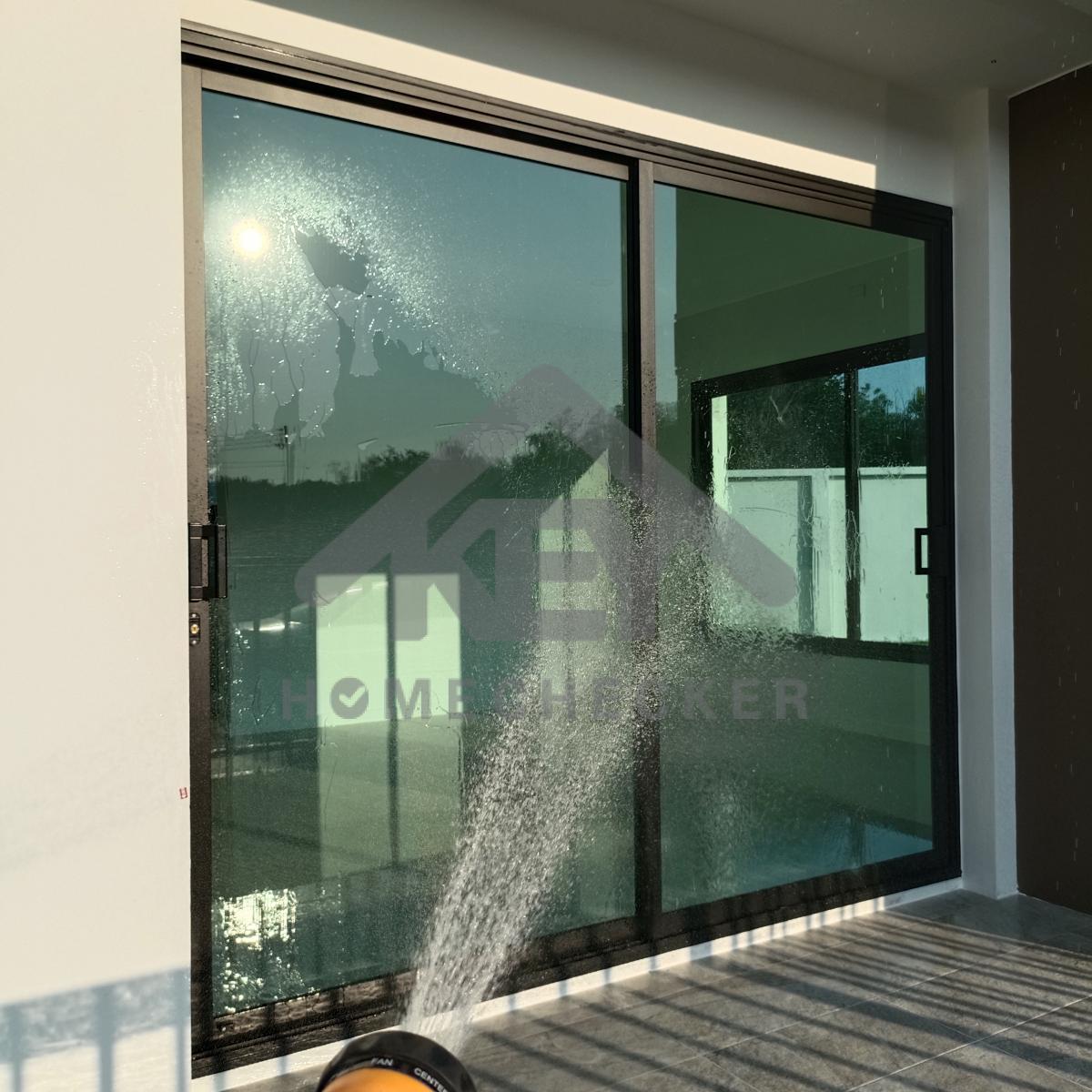 งานเทสน้ำ ประตูหน้าต่าง