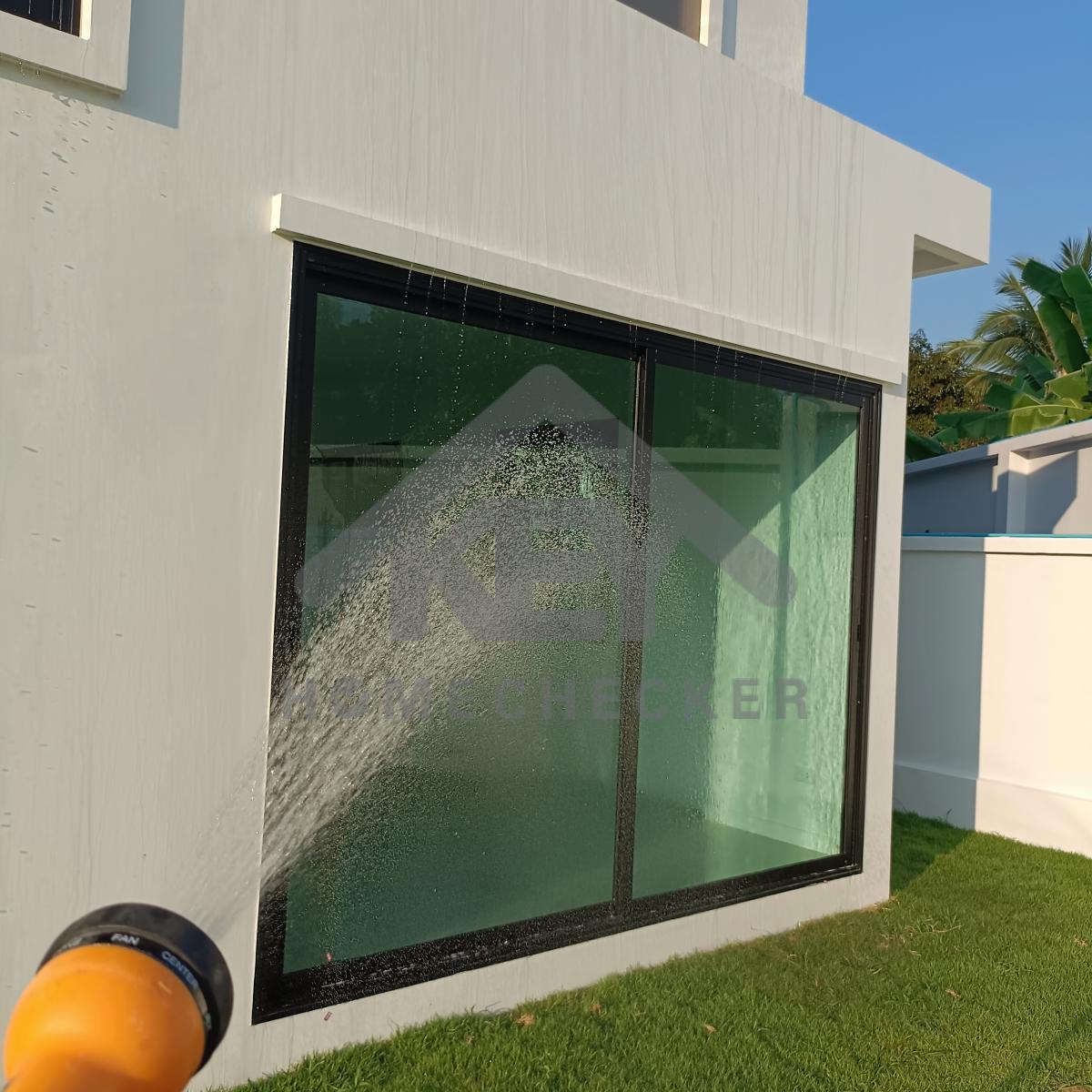 งานเทสน้ำ ประตูหน้าต่าง