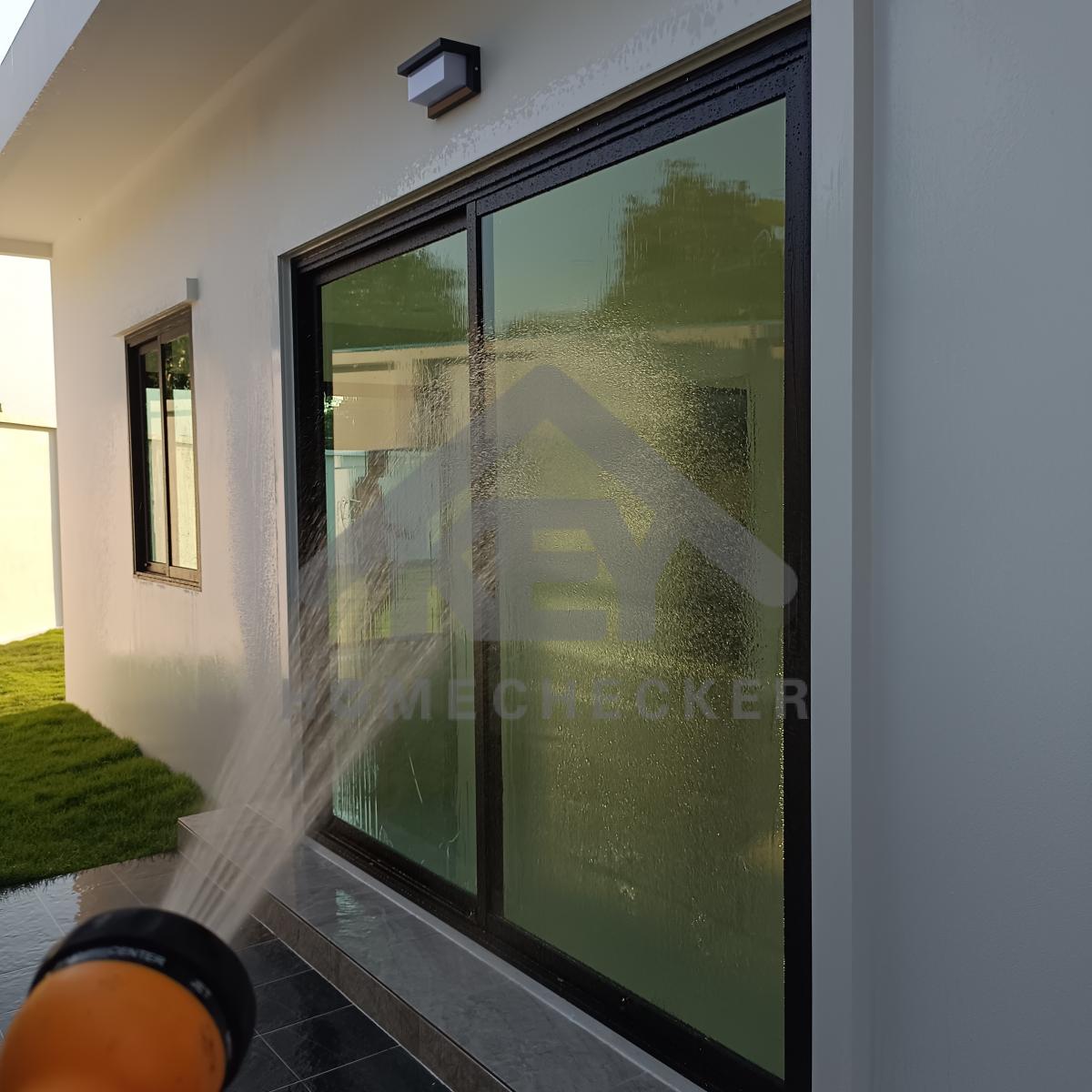 งานเทสน้ำ ประตูหน้าต่าง