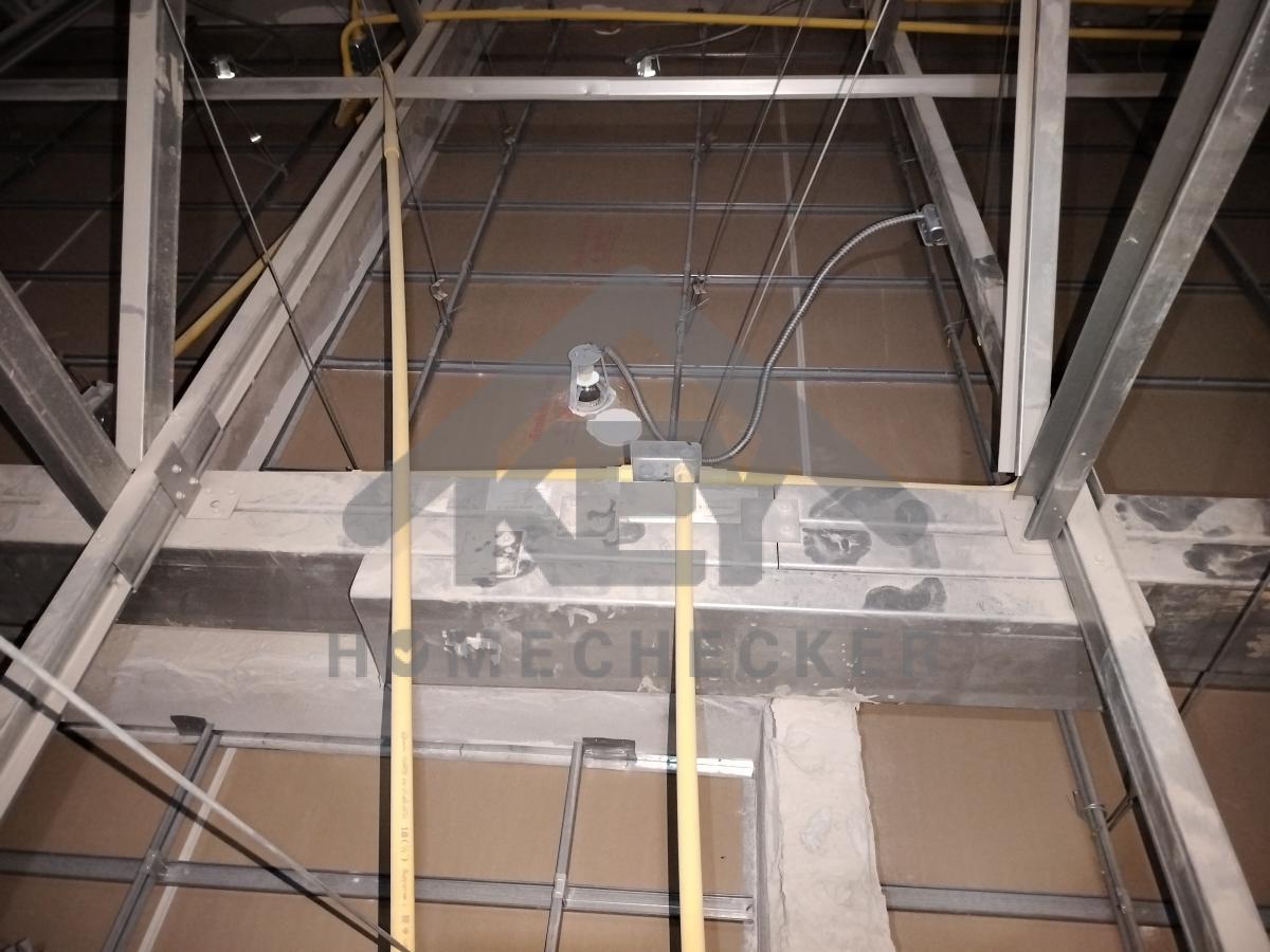 งานตรวจสอบหลังคา