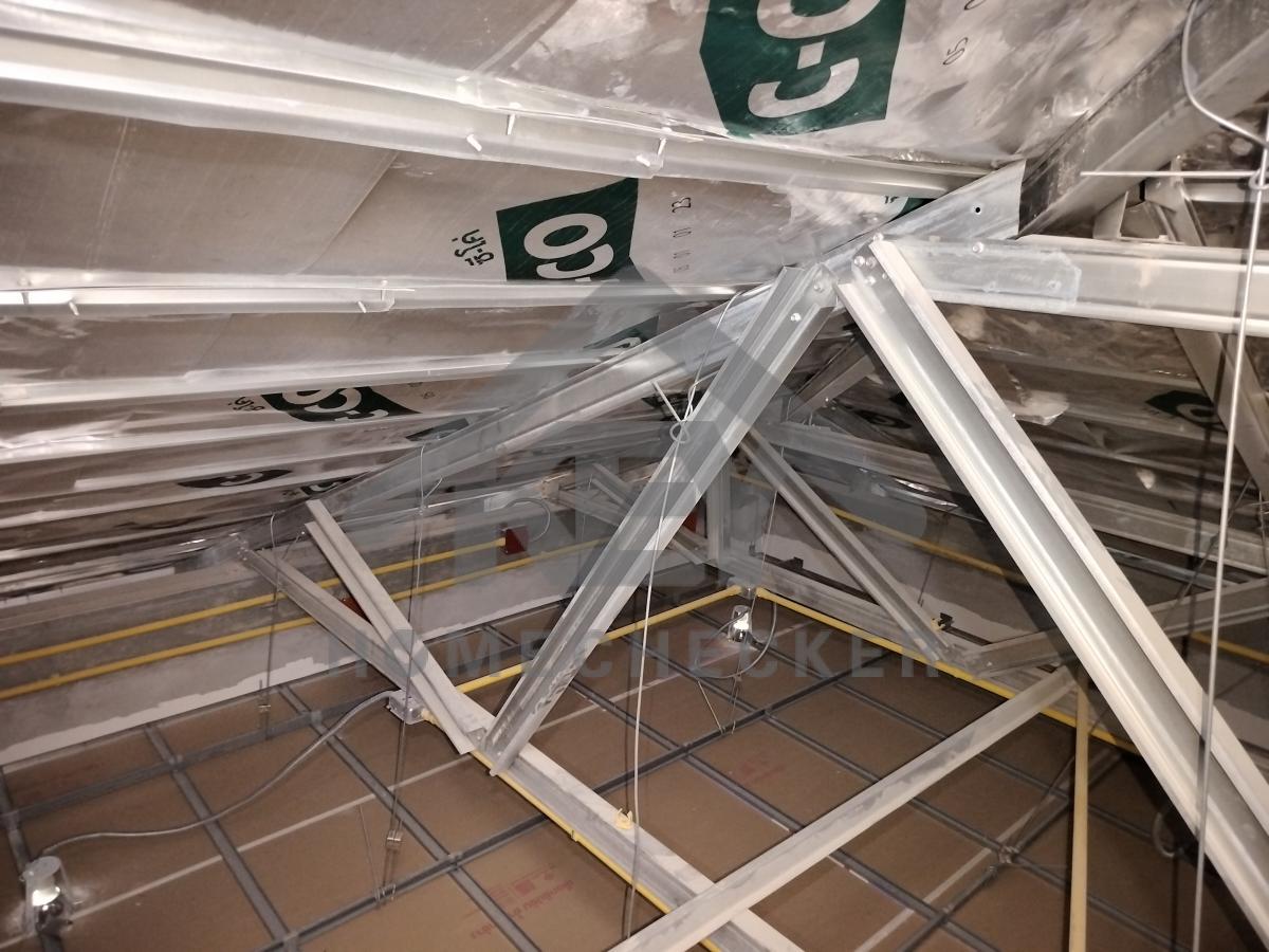 งานตรวจสอบหลังคา