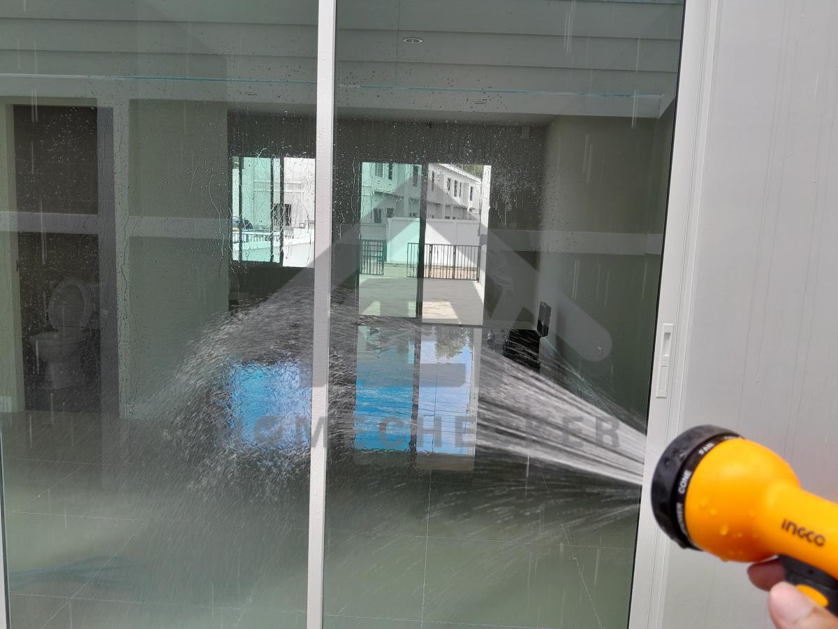 งานเทสน้ำ ประตูหน้าต่าง