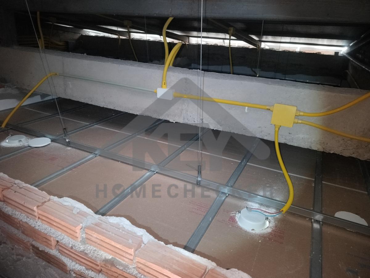 งานฝ้าชายคาและโครงฝ้า