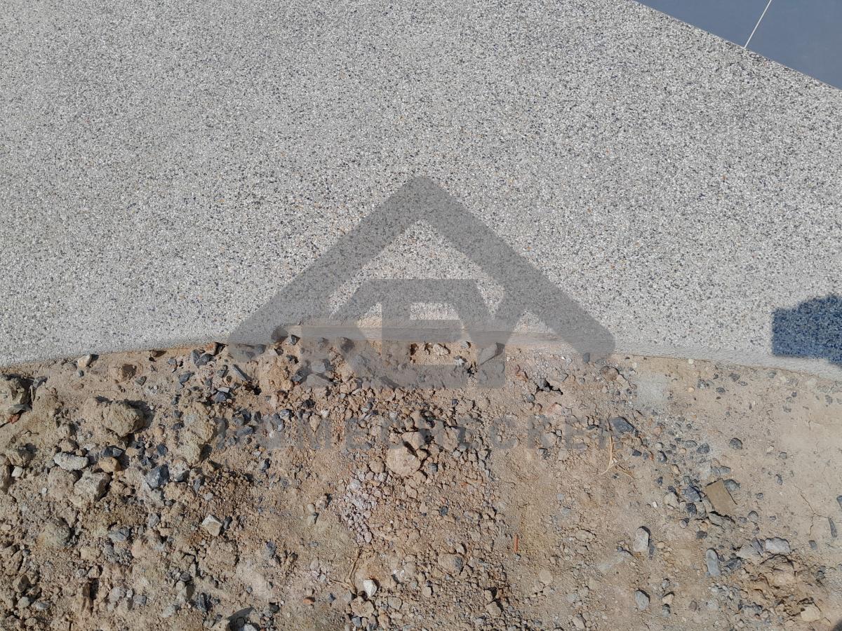 งานภูมิทัศน์และพื้นที่ภายนอกบ้าน