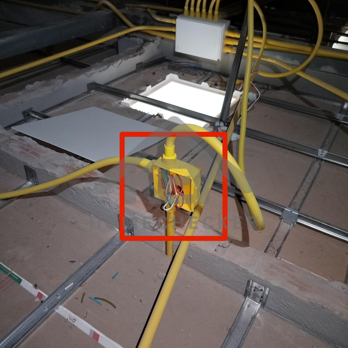 งานฝ้าชายคาและโครงฝ้า