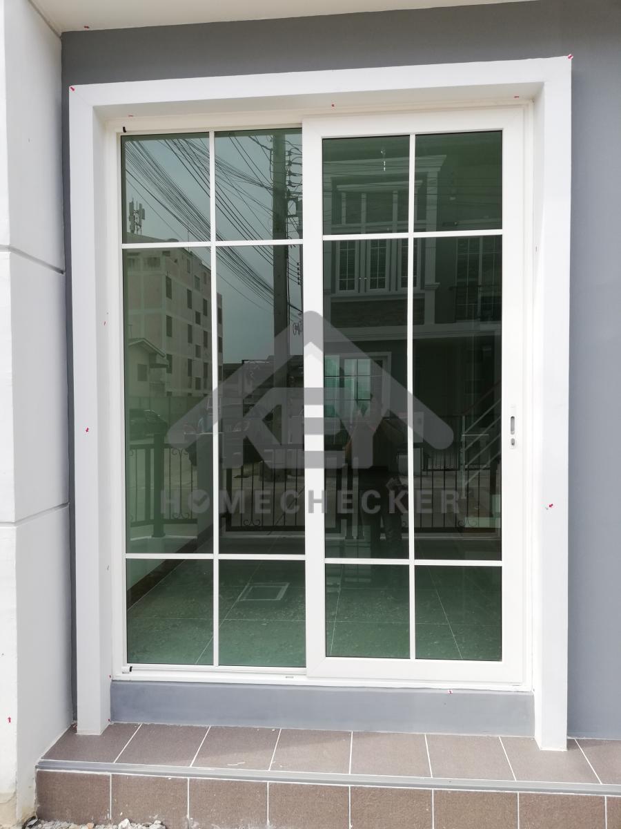 งานภูมิทัศน์และพื้นที่ภายนอกบ้าน