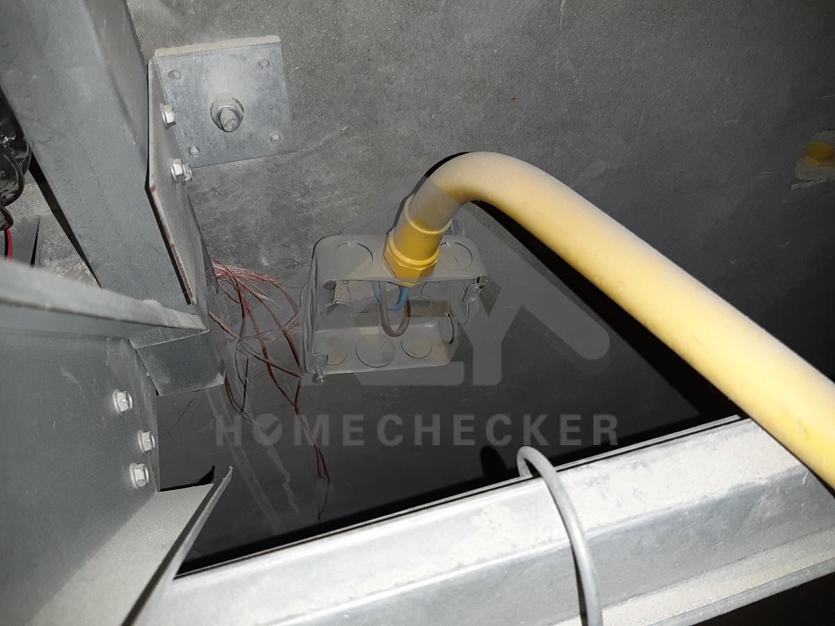 งานตรวจสอบหลังคา