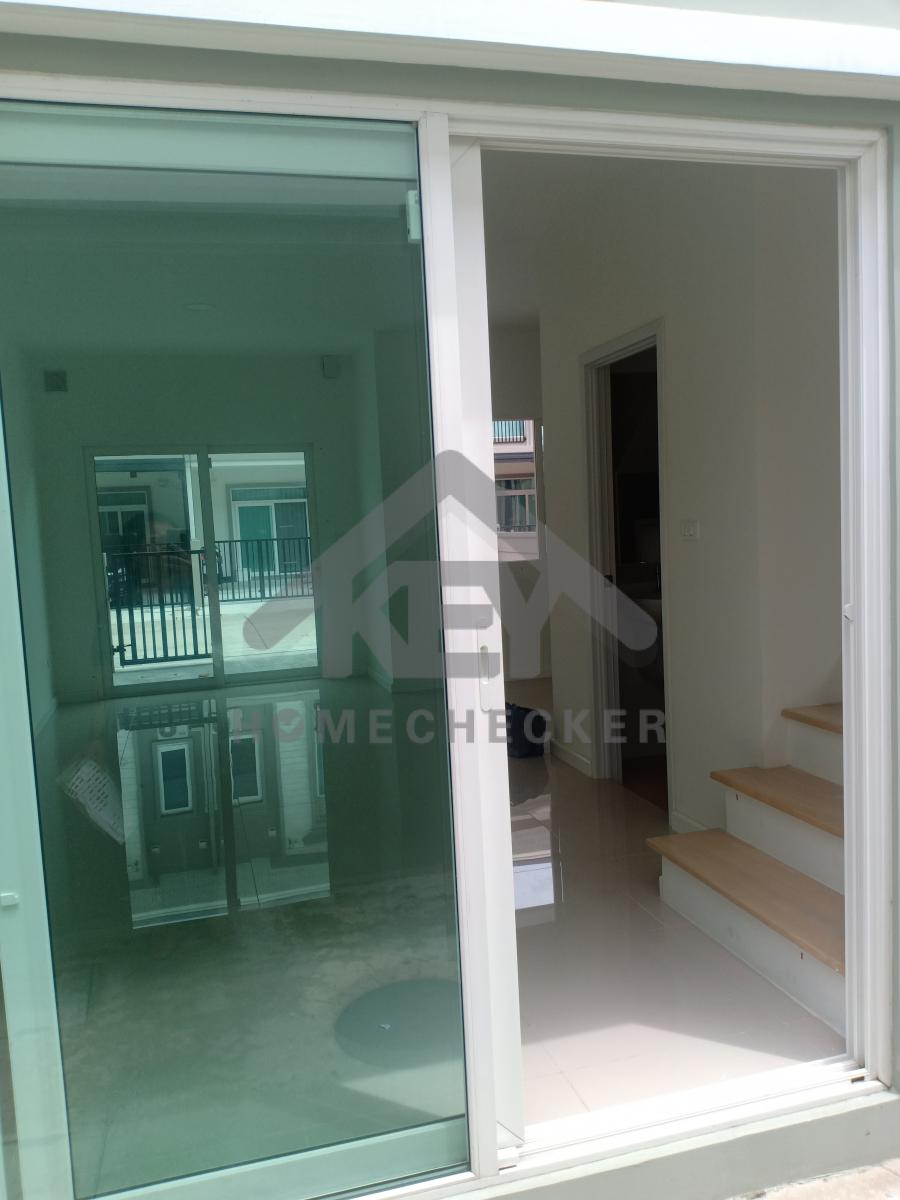 งานห้องโถง ห้องนั่งเล่น