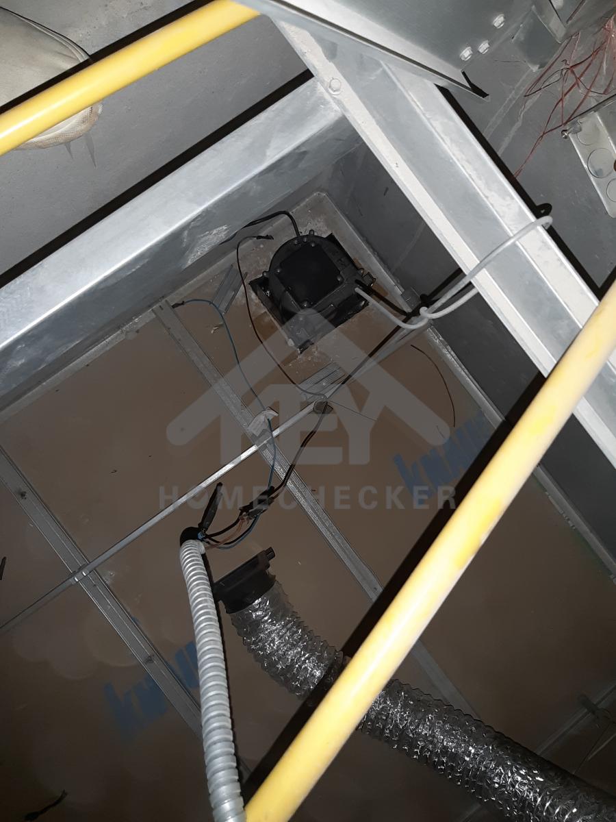 งานตรวจสอบหลังคา