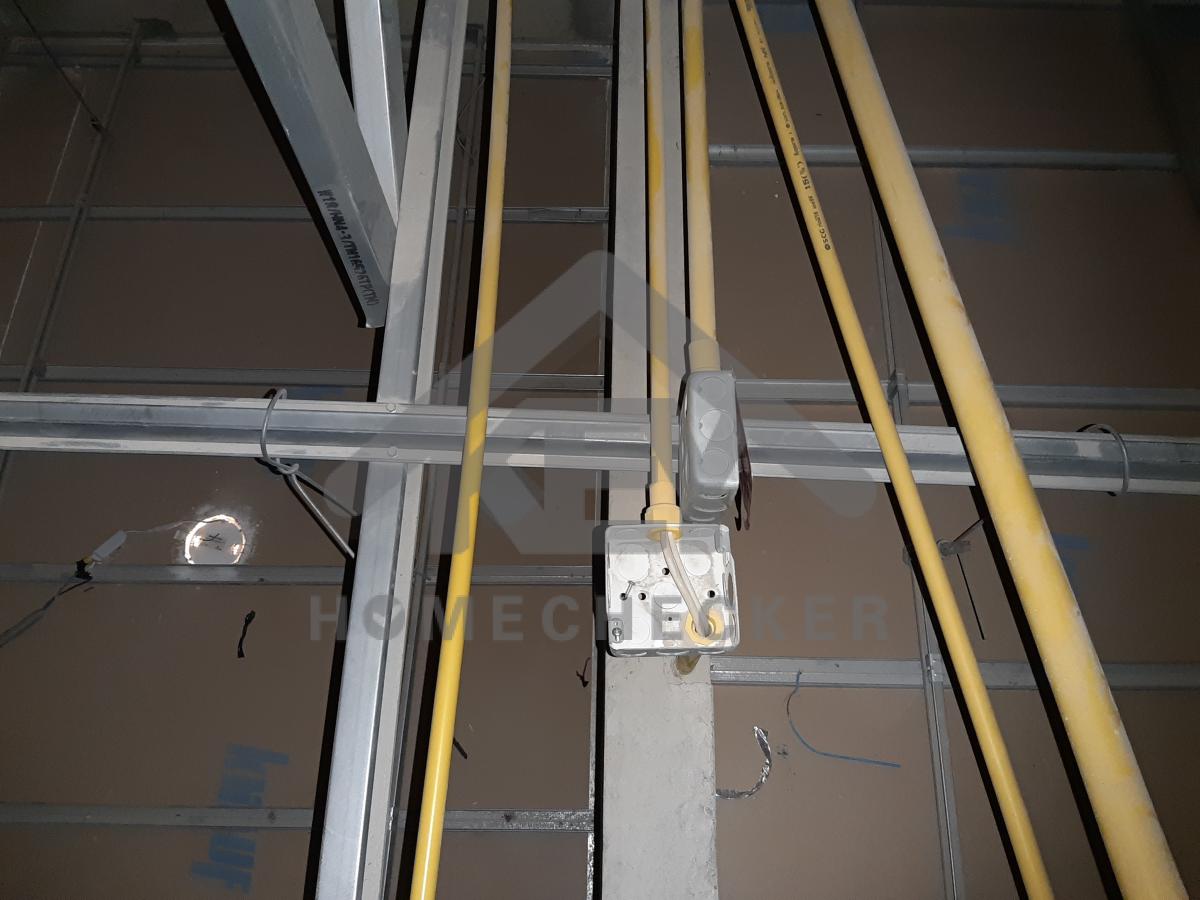 งานตรวจสอบหลังคา