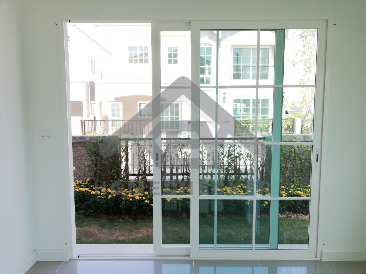 งานห้องโถง ห้องนั่งเล่น