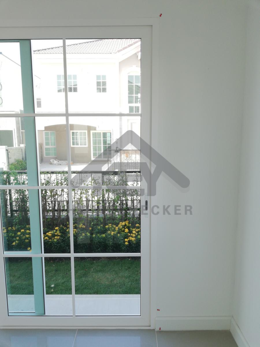 งานห้องโถง ห้องนั่งเล่น