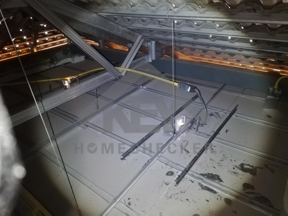 งานตรวจสอบหลังคา