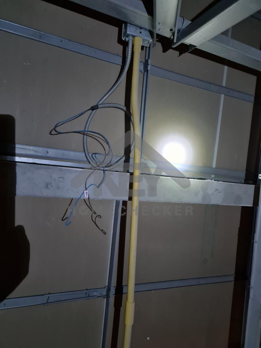 งานตรวจสอบหลังคา