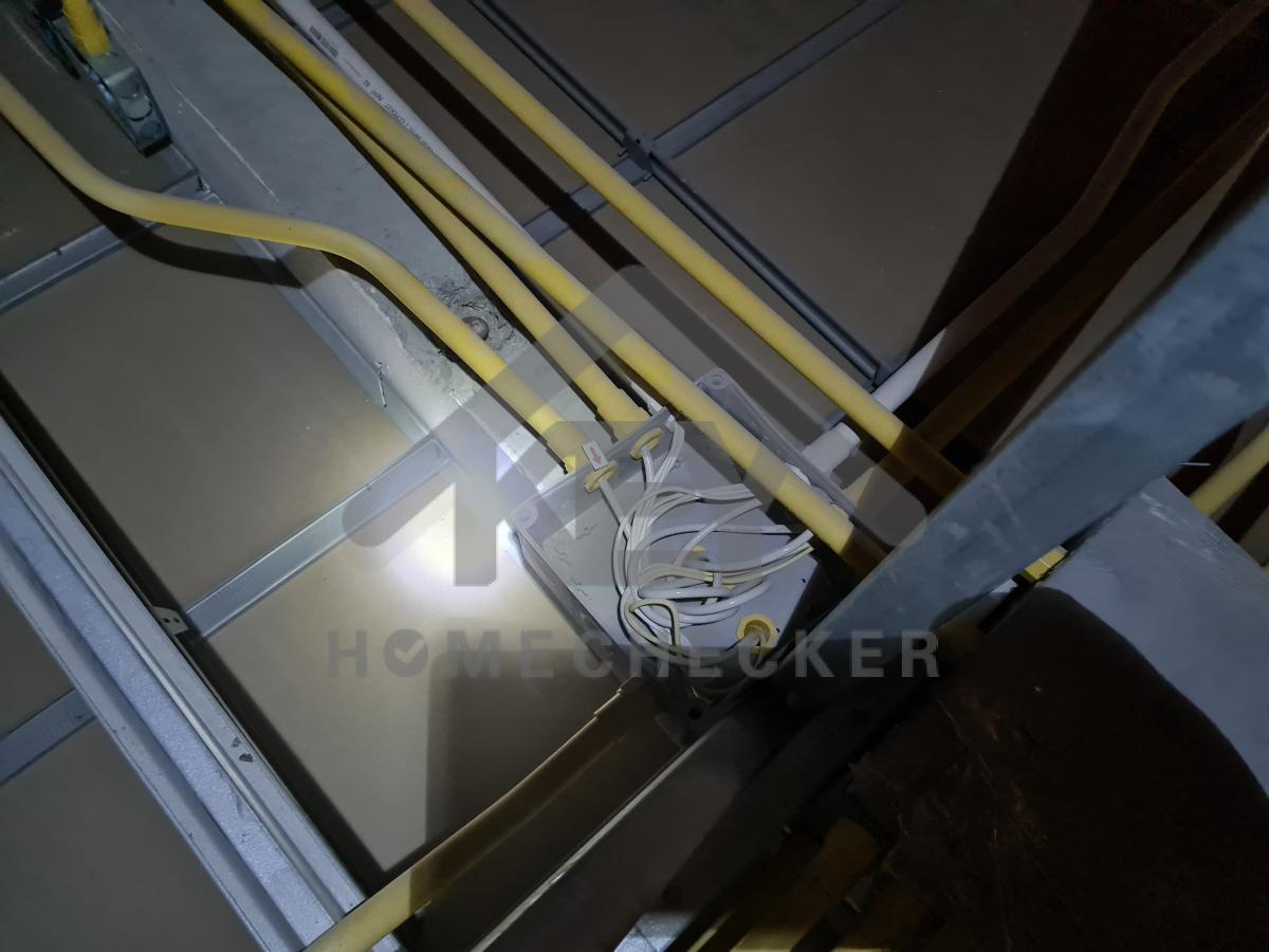 งานตรวจสอบหลังคา