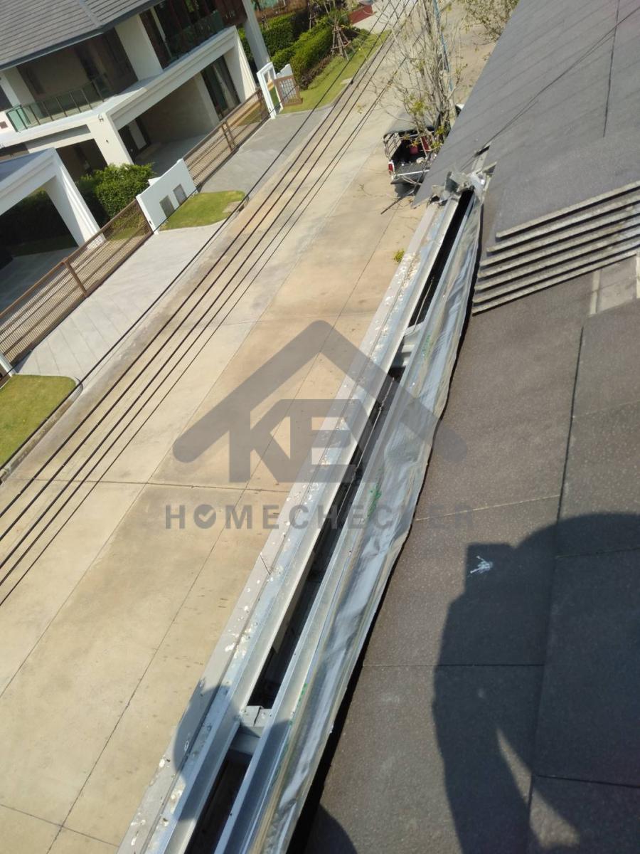 งานตรวจสอบหลังคา