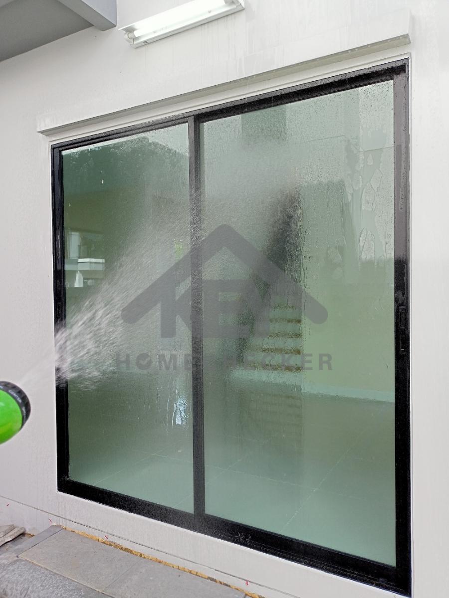 งานเทสน้ำ ประตูหน้าต่าง