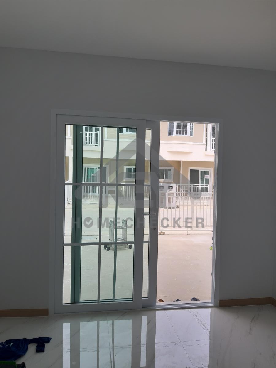 งานห้องโถง ห้องนั่งเล่น