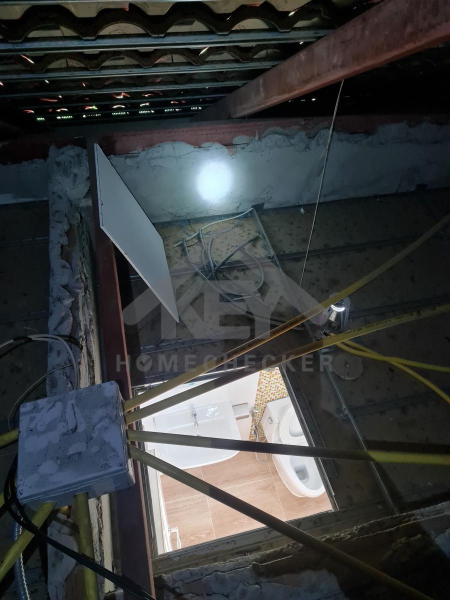 งานตรวจสอบหลังคา