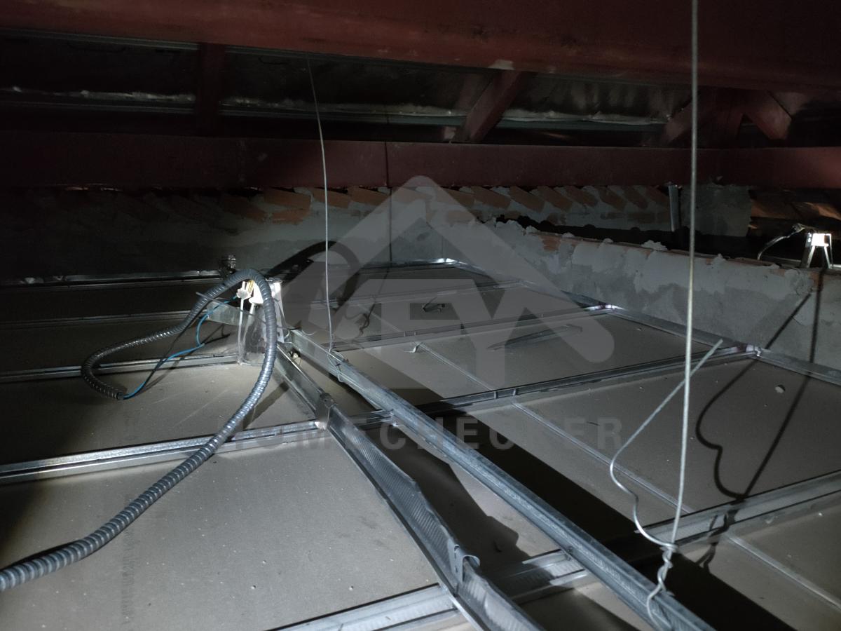 งานตรวจสอบหลังคา