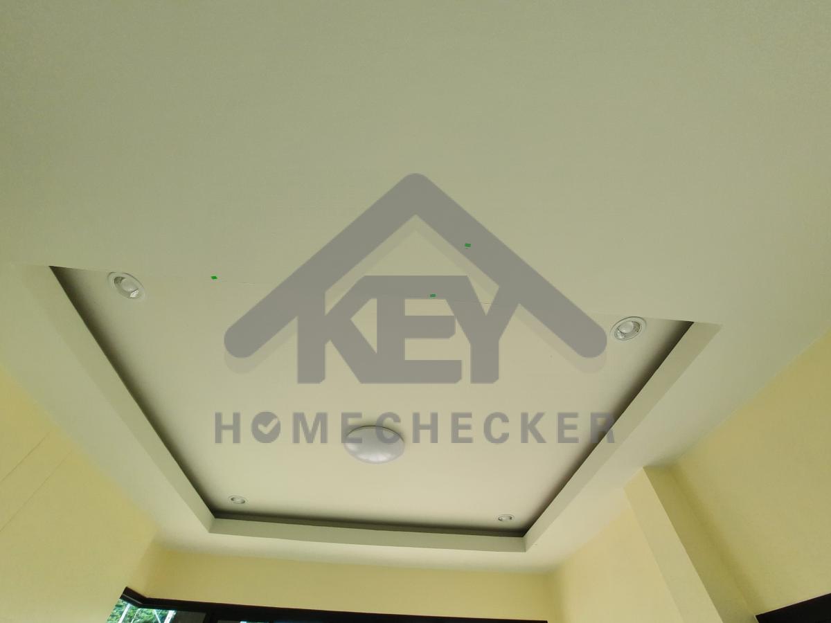 งานตรวจสอบหลังคา