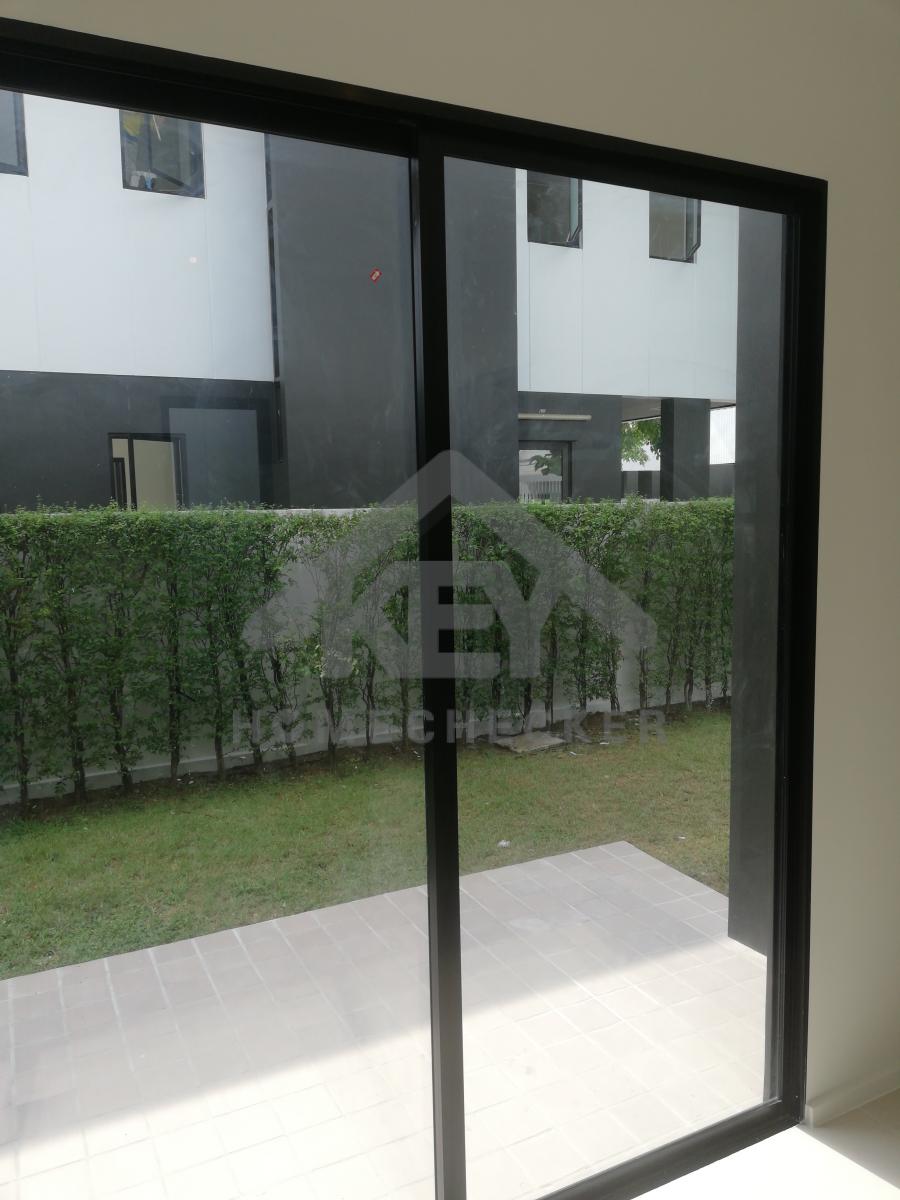 งานห้องโถง ห้องนั่งเล่น