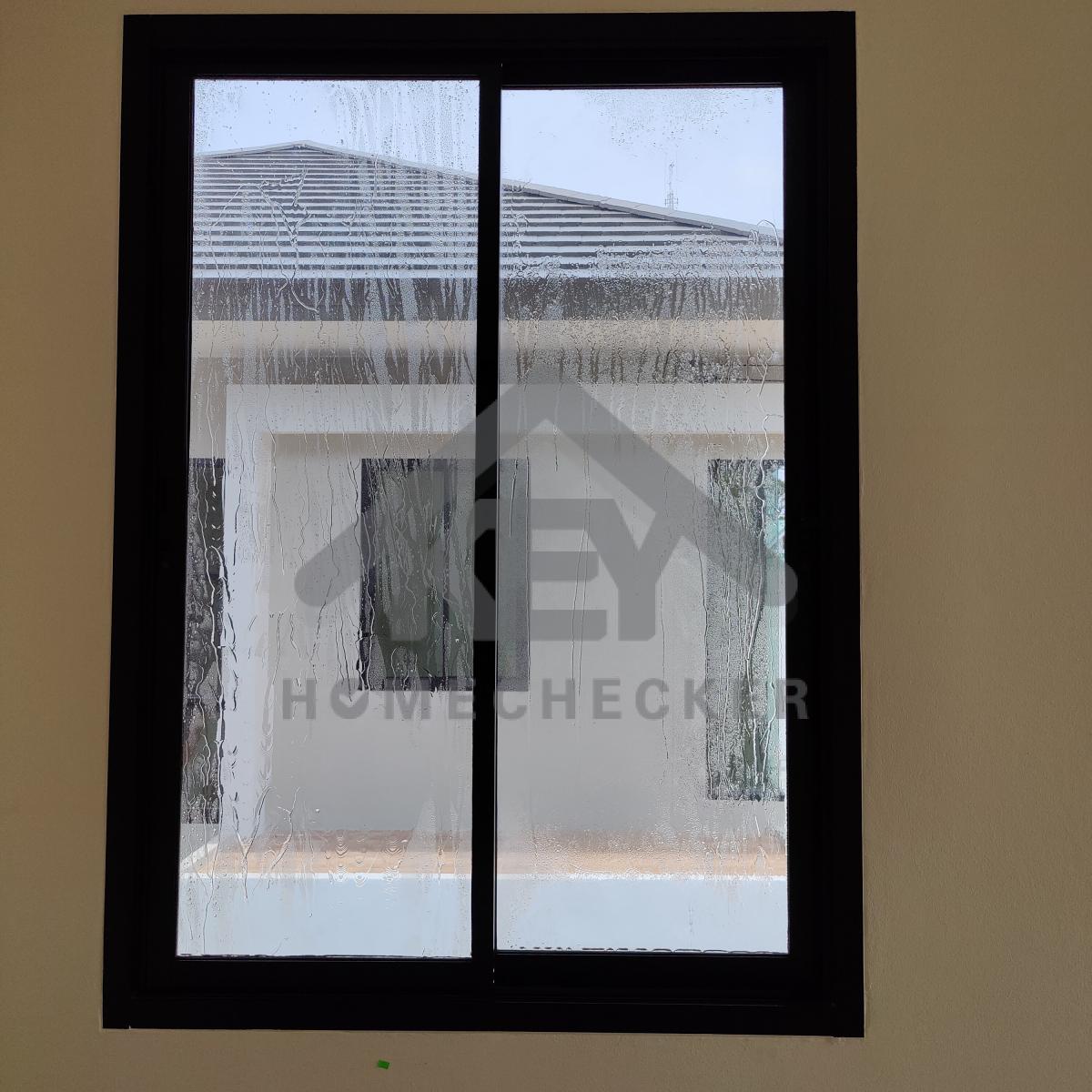 งานเทสน้ำ ประตูหน้าต่าง