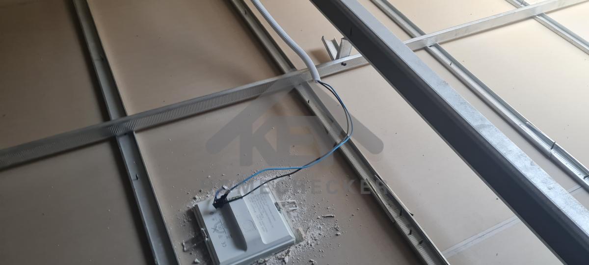 งานตรวจสอบหลังคา